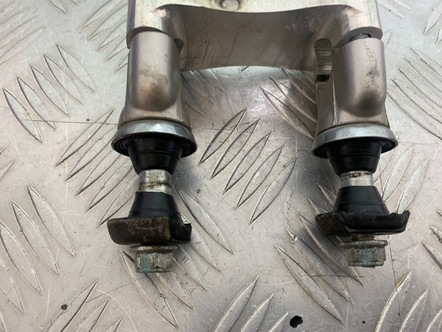 SUZUKI GSF1200 GSF 1200 BANDIT HANDLEBAR RISERS YEAR 1997-2000 (CMB1149)