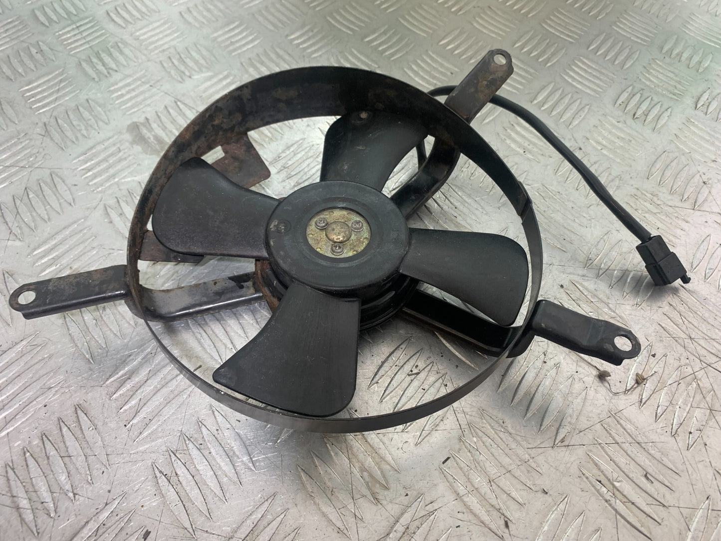 KAWASAKI ZX9R ZX9 E1 RADIATOR FAN YEAR 2000-01 (CMB1171)