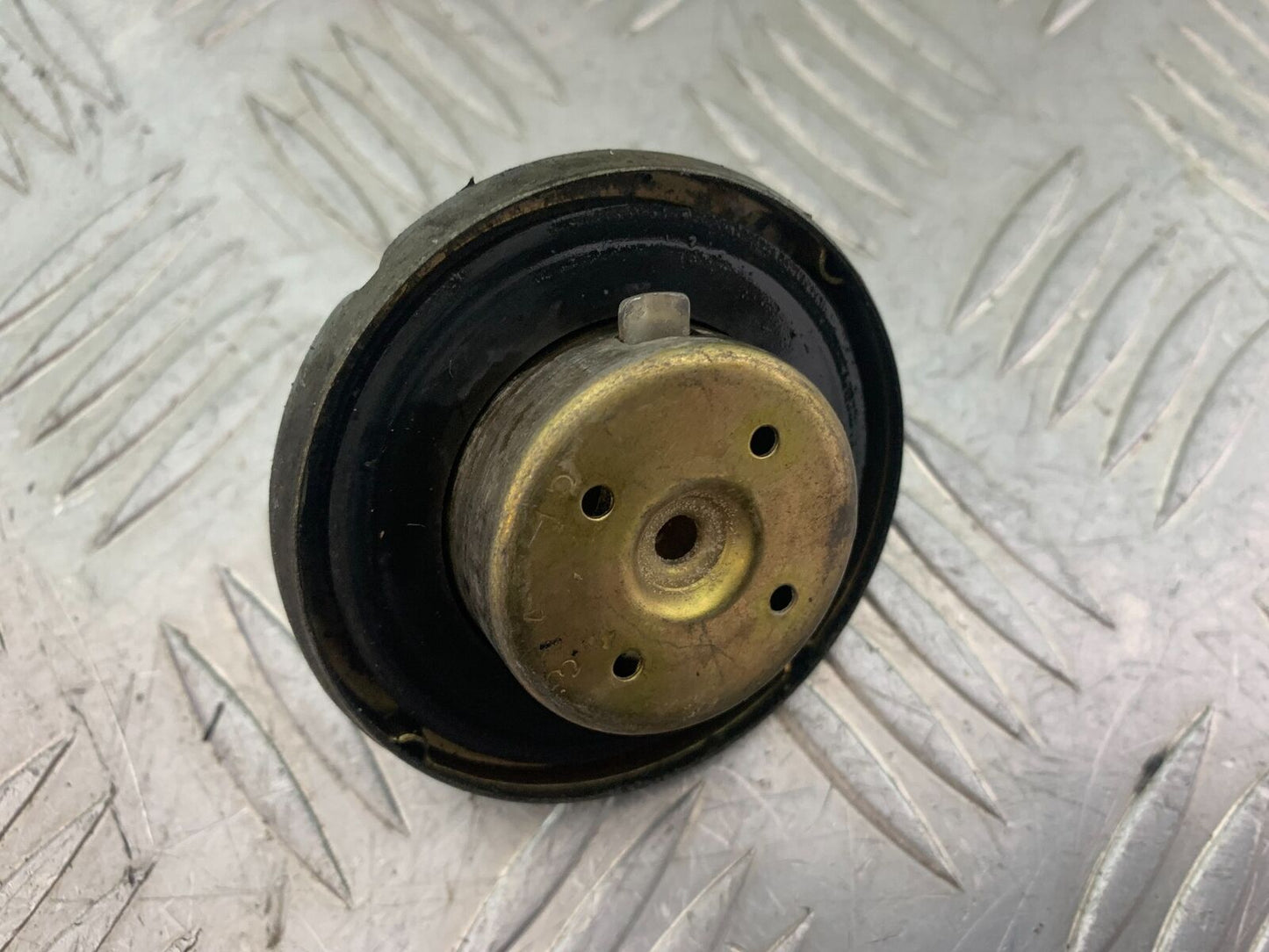 HONDA ST1100 PAN EUROPEAN PETROL CAP YEAR 1993-2001 (CMB1096)