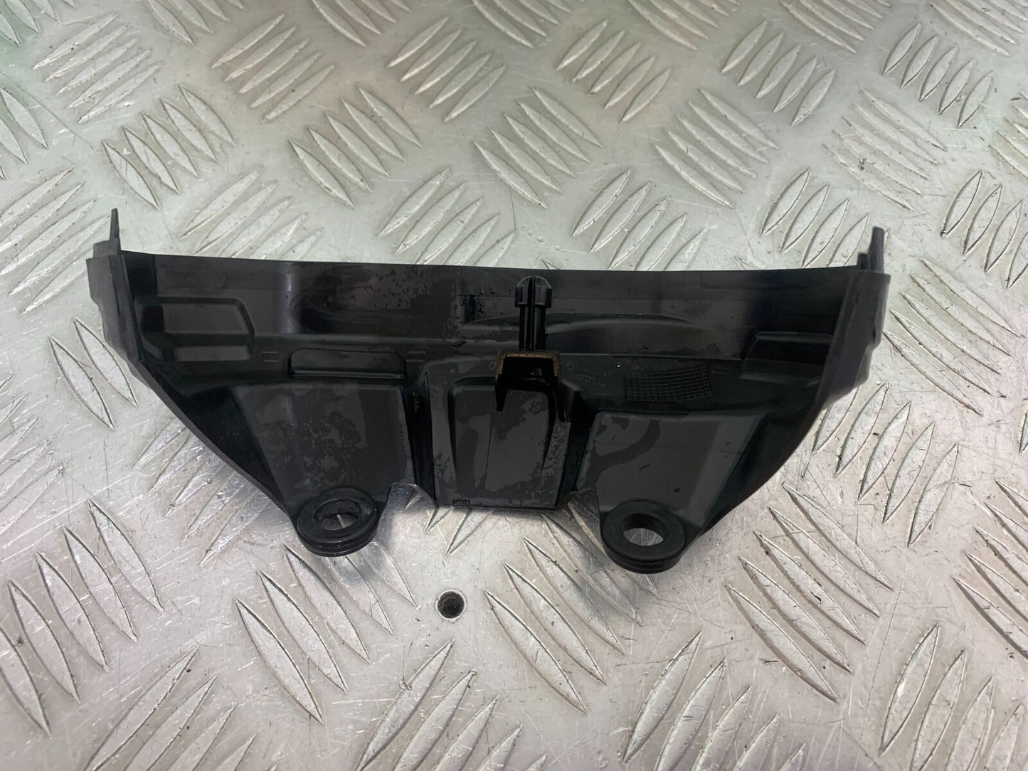 TRIUMPH TIGER 800 CLOCK SPEEDO COVER YEAR 2011-2014 (CMB1113)