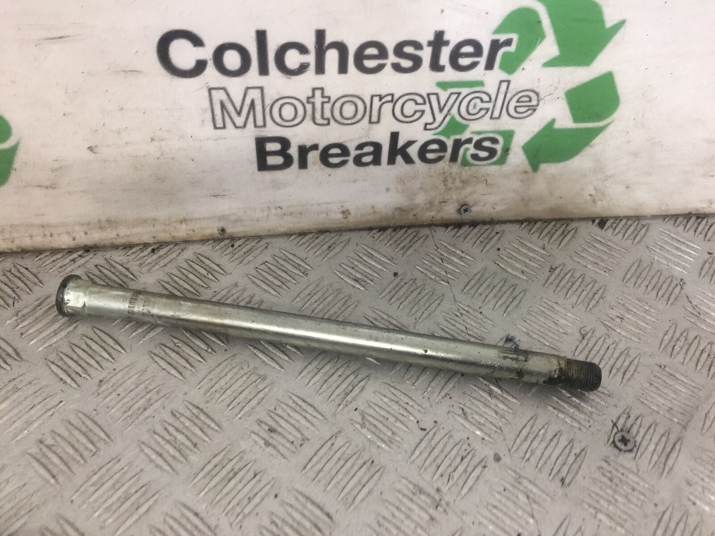 HONDA CBR1100 BLACKBIRD SWINGARM SPINDLE YEAR 1996-1998 (STOCK 862)