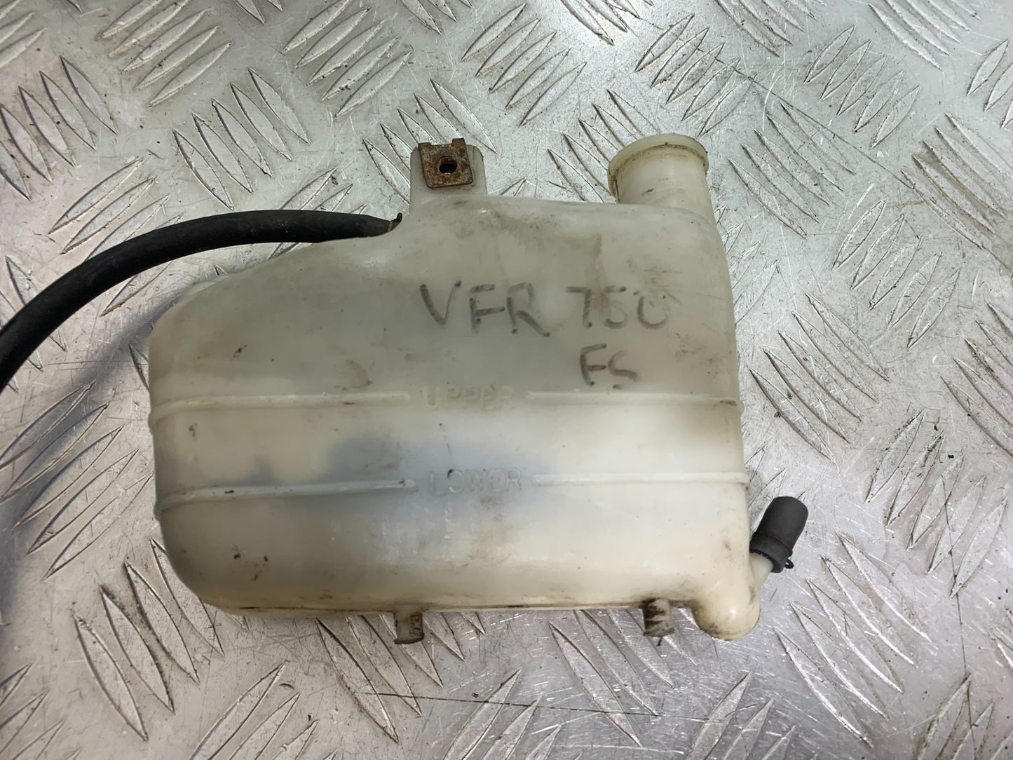 HONDA VFR750 VFR 750 F COOLANT BOTTLE YEAR 1994-1997 (CMB1156)