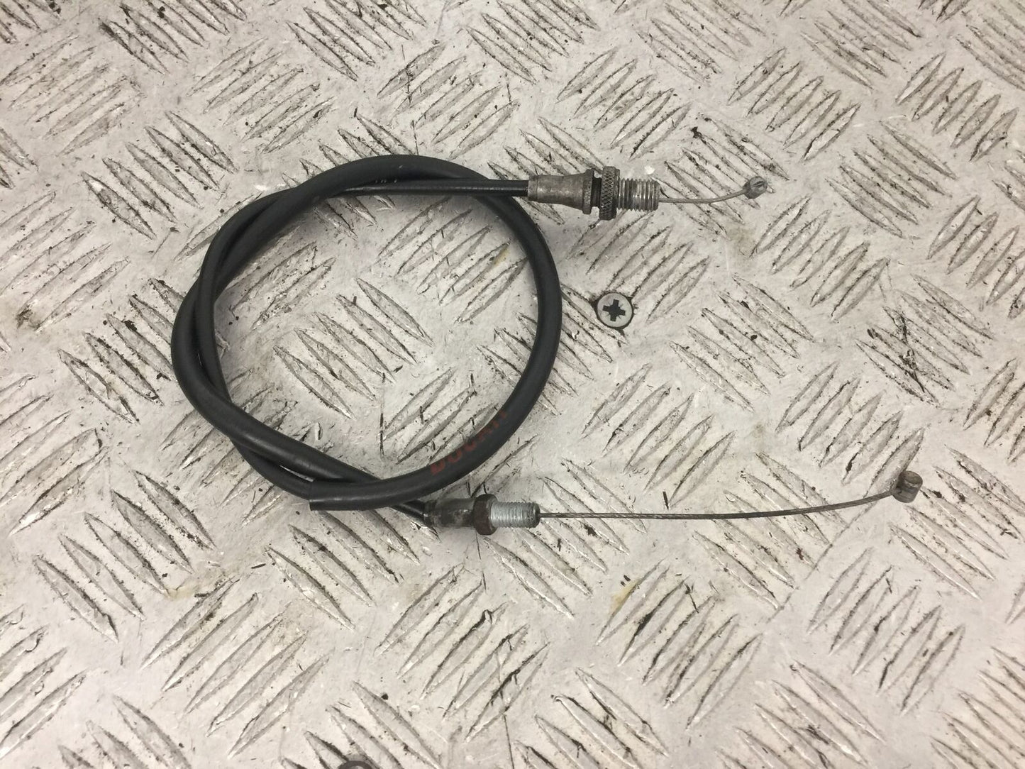 DUCATI MONSTER S4 916 THROTTLE CABLE YEAR 2001 STOCK (755)