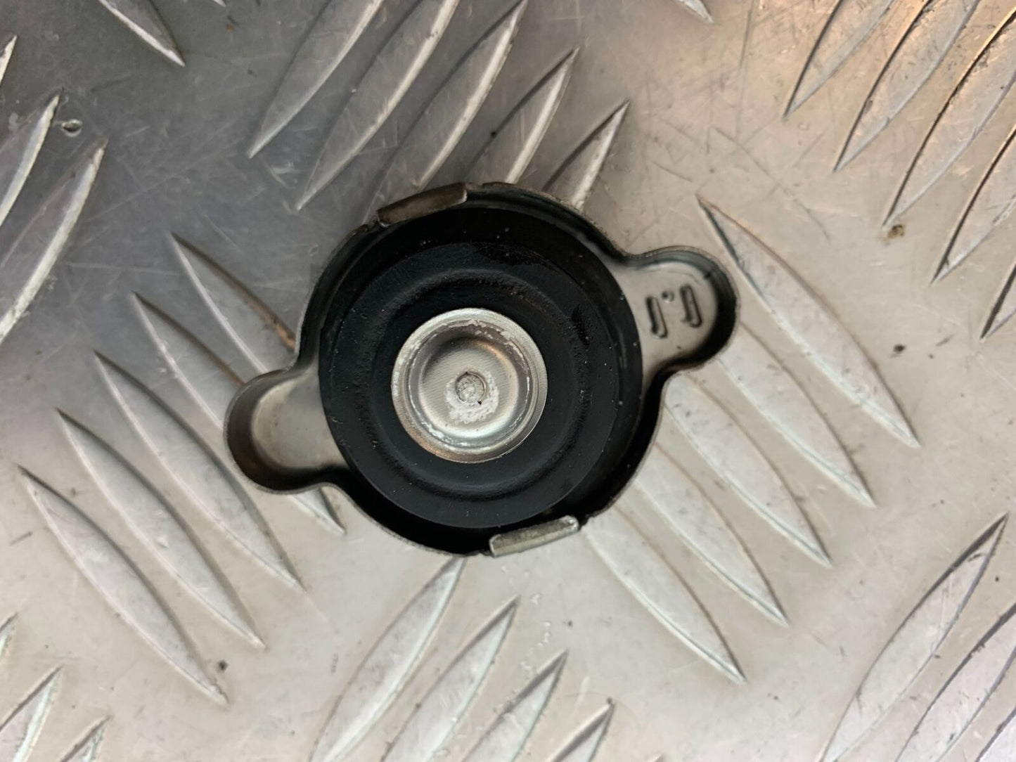 KAWASAKI NINJA 650 RADIATOR CAP YEAR 2017-2019 (CMB1018)