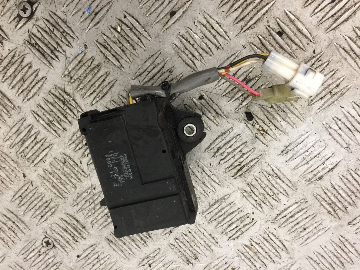 KAWASAKI ZX10R ZX10 R EXHAUST SERVO MOTOR 2006-2007 (STOCK 895)