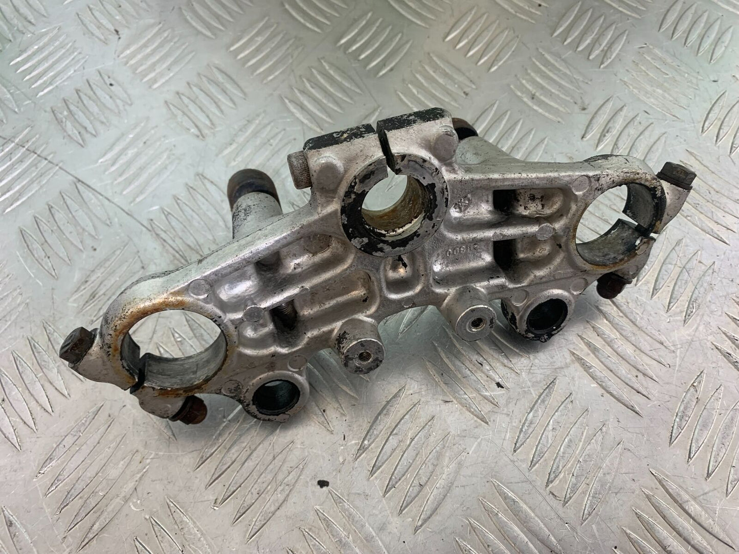 YAMAHA XS1100 MIDNIGHT SPECIAL TOP YOKE YEAR 1980-1982 (CMB1122)