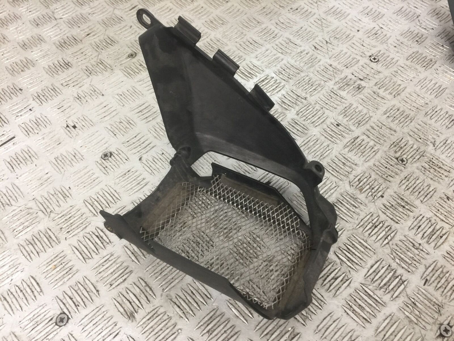 DUCATI 696 MONSTER FRONT GRILL YEAR 2008 (STOCK 768)