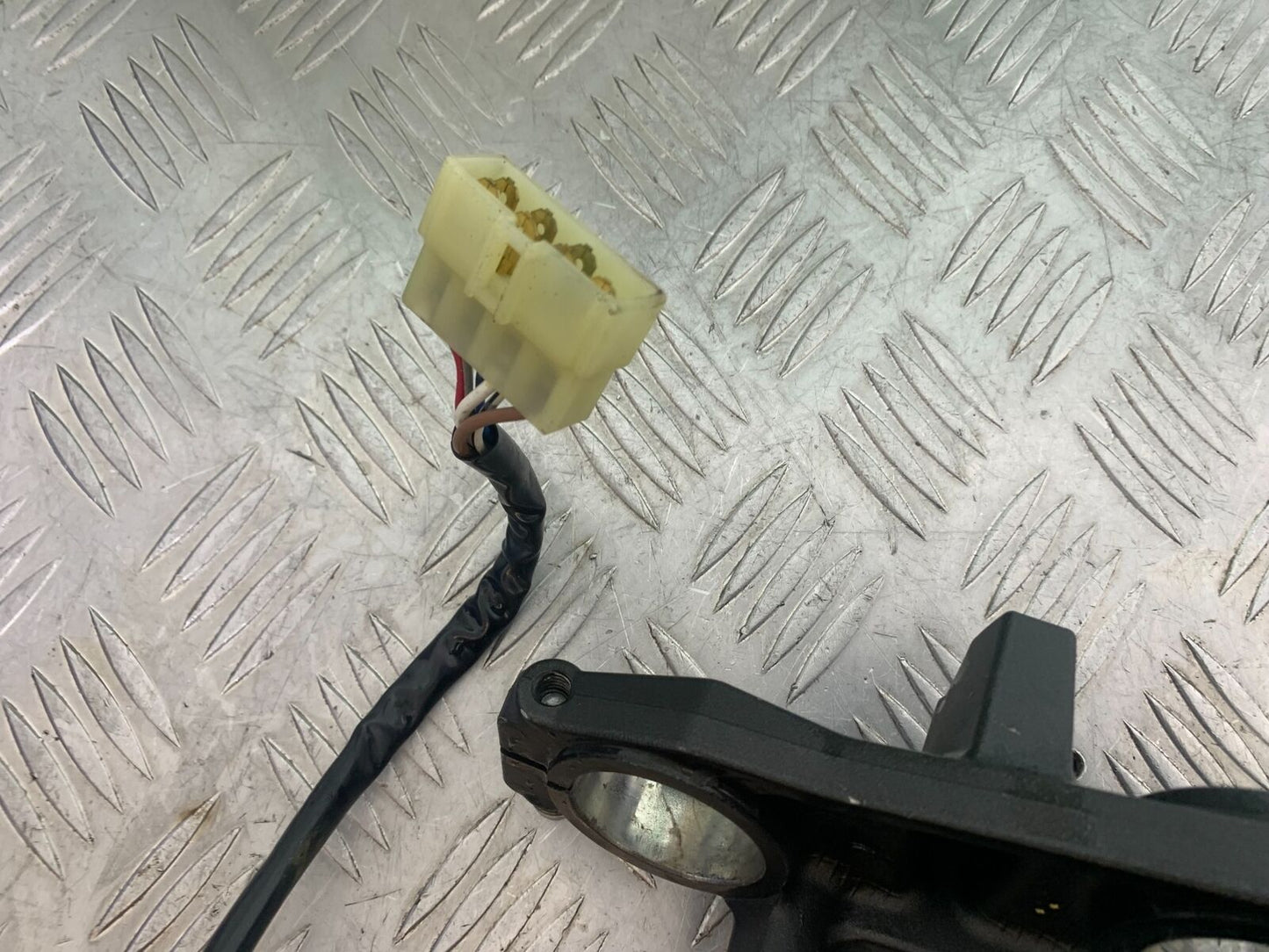 KAWASAKI ER6 F TOP YOKE AND IGNITION (NO KEY) YEAR 2005-2008 (CMB1098)