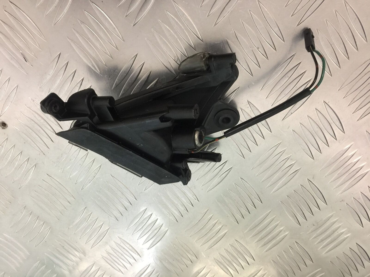 KAWASAKI ZX10R ZX10 R FRONT RIGHT INDICATOR YEAR 2004-2005 (STOCK 932)