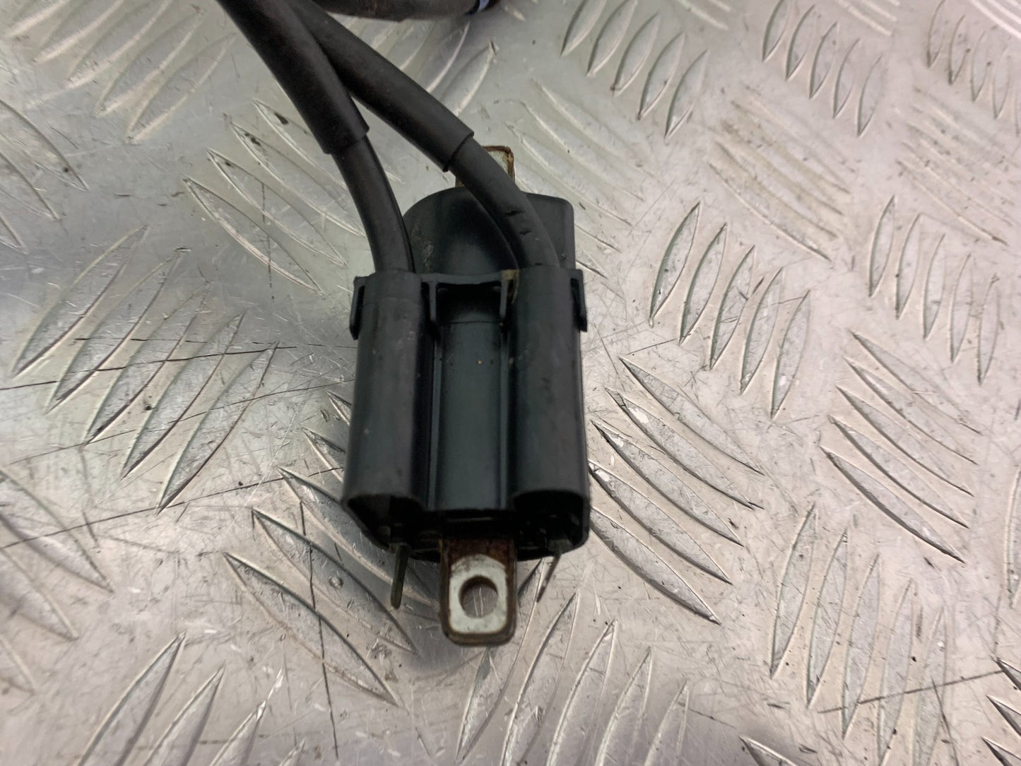 SUZUKI GSF600 GSF 600 BANDIT COILS AND CAPS 2000-2004 (CMB1269)