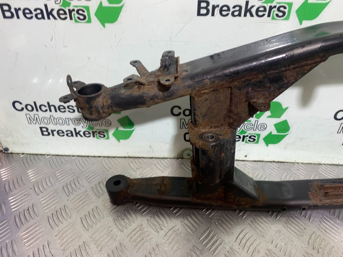 YAMAHA XVS 1300 MIDNIGHT STAR SWINGARM YEAR 2007-16 (CMB1200)
