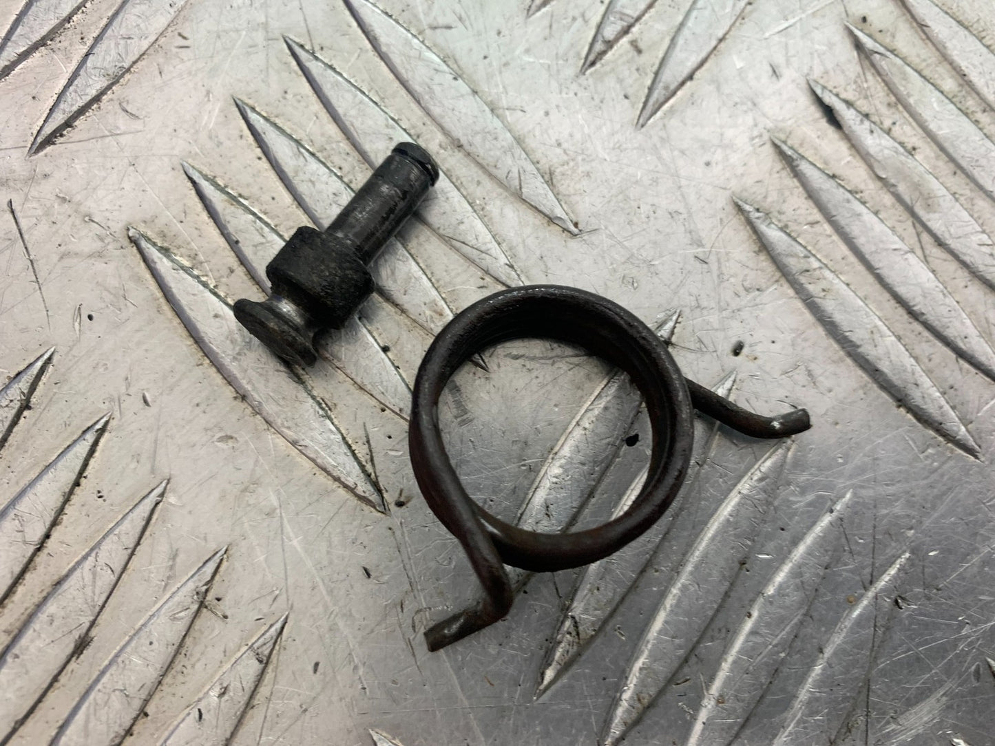 DUCATI 996 SPS 748 916 998 BRAKE PEDAL SPRING 1999-2000 (CMB1209)