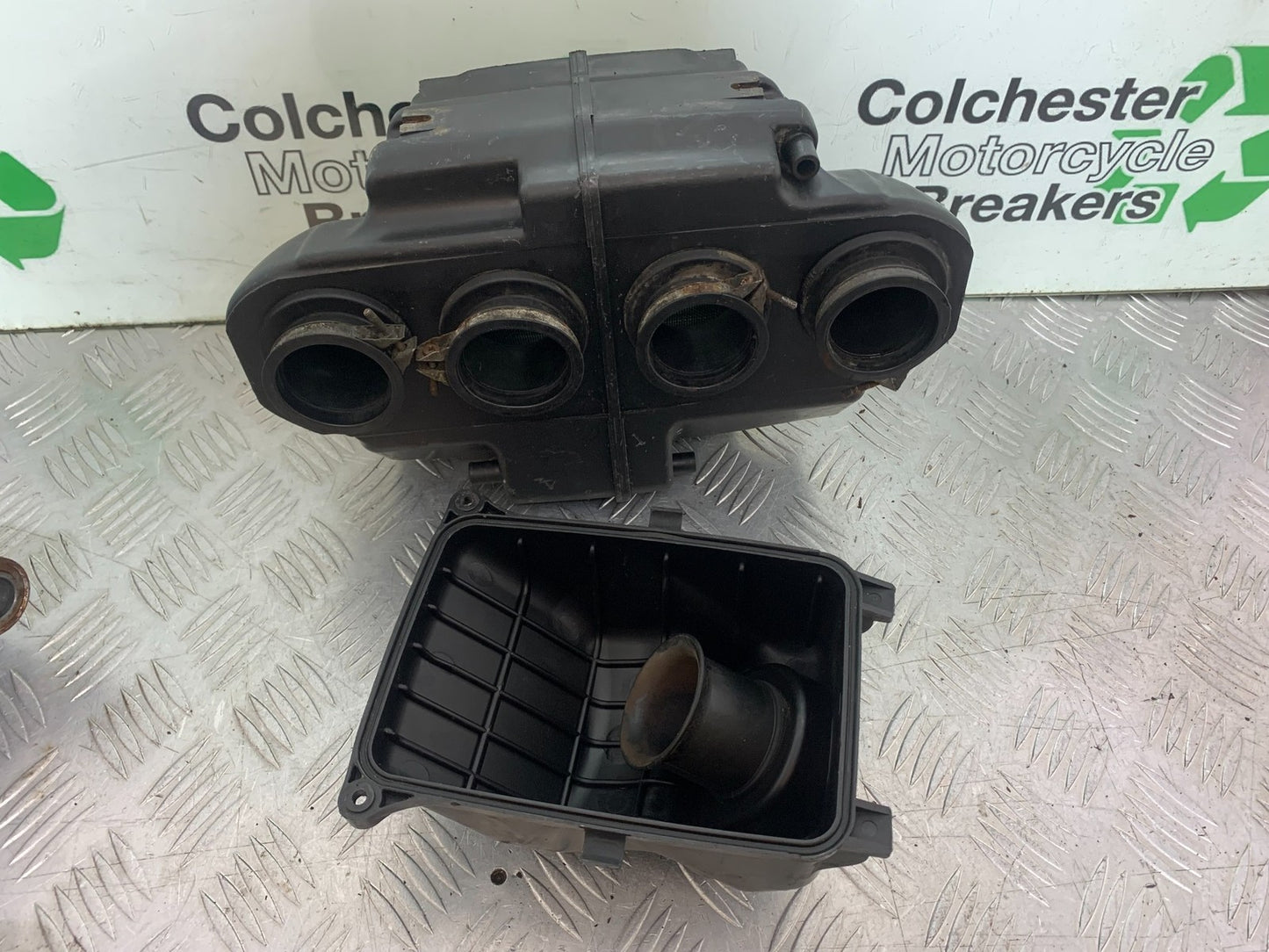 SUZUKI GSF600 GSF 600 BANDIT AIRBOX 2000-2004 (CMB1269)