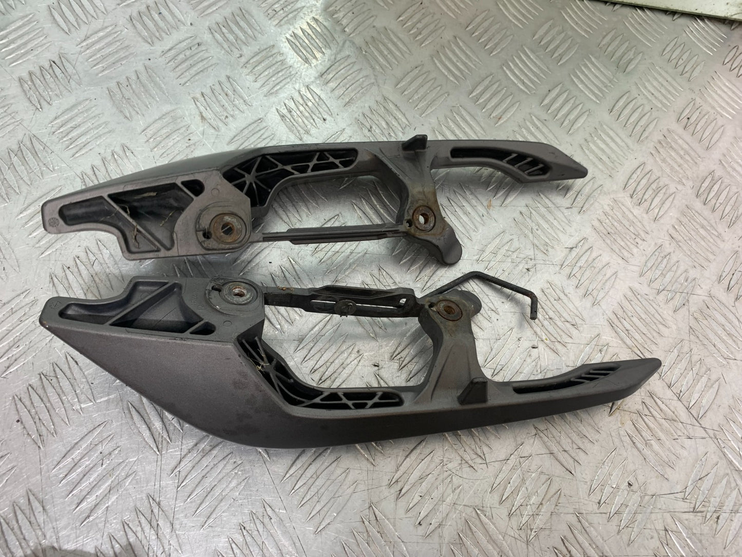 HONDA NC700 X GRAB RAILS YEAR 2012-2014 (CMB1327)