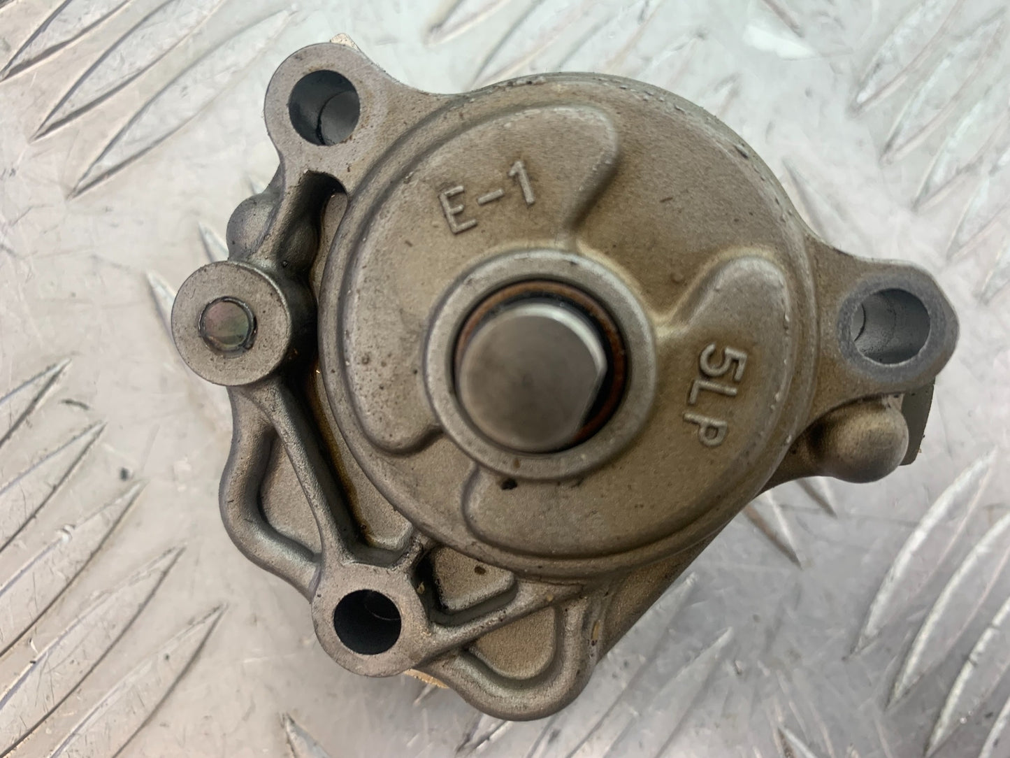 APRILIA 650 PAGASO STRADA OIL PUMP YEAR 2005-2010 (CMB1057)