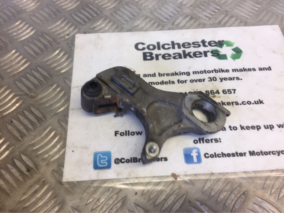 YAMAHA R1 REAR BRAKE BRACKET YEAR 2004 2006 (5VY)