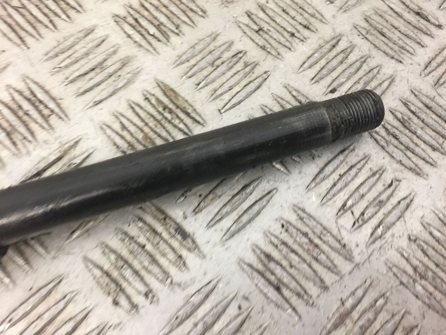 HONDA NC750 NC 750 FRONT WHEEL SPINDLE 2014 (STOCK 533)