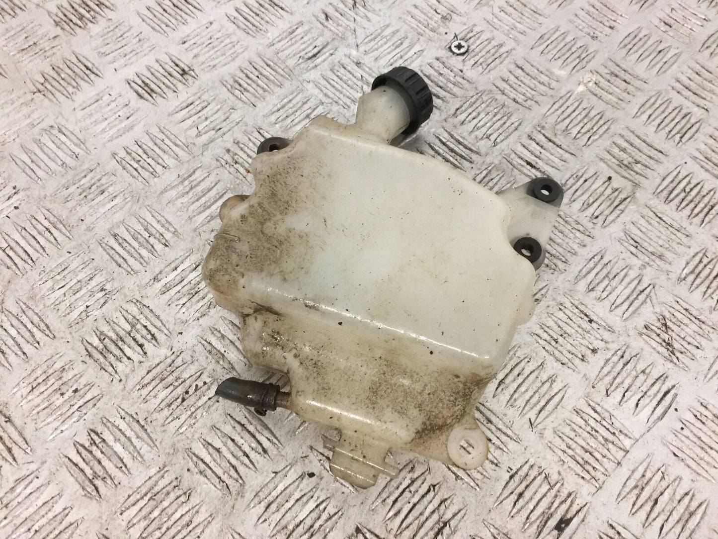 KAWASAKI VN900 VN 900 CUSTOM COOLANT BOTTLE YEAR 2015 (STOCK 780)