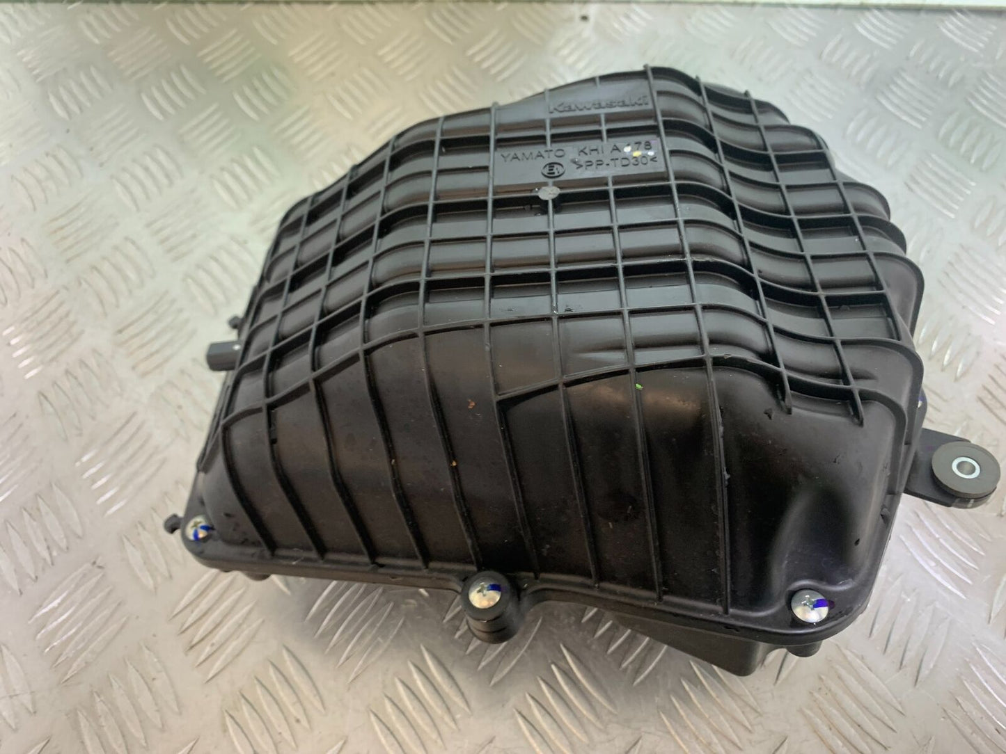 KAWASAKI NINJA 400 EX 400 AIRBOX YEAR 2024 (CMB1075)
