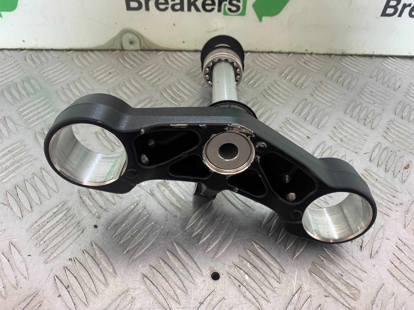 TRIUMPH TRIDENT 660 BOTTOM YOKE YEAR 2021-2024 (CMB1148)