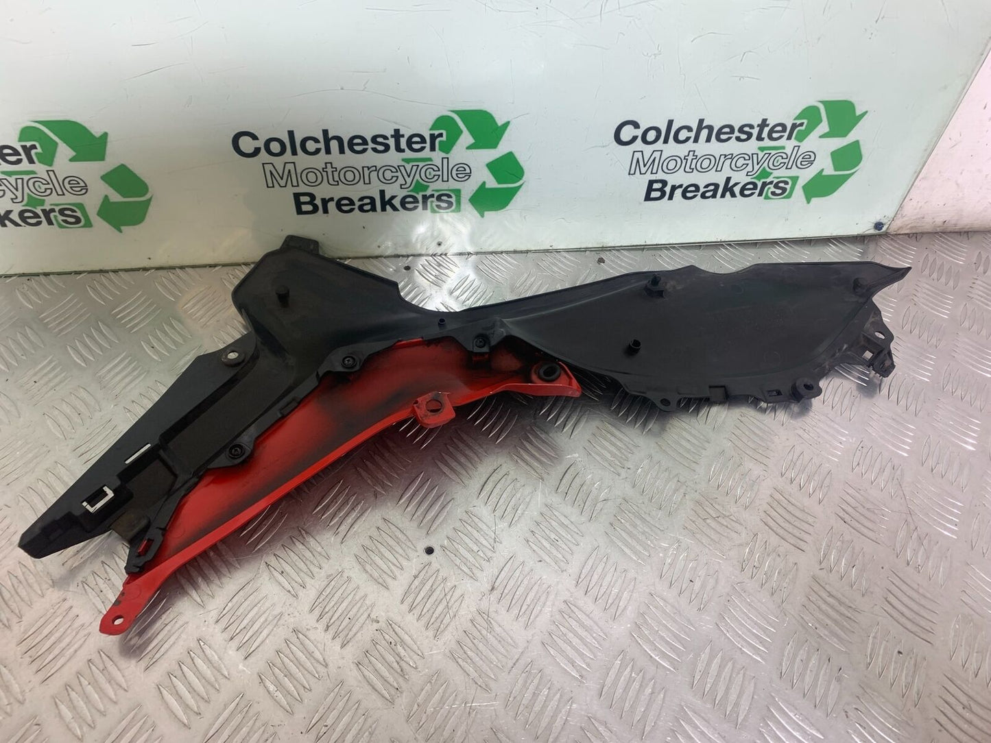 HONDA NC750 NC 750 S RIGHT SIDE FAIRING PANEL 2014-2016 (CMB1064)