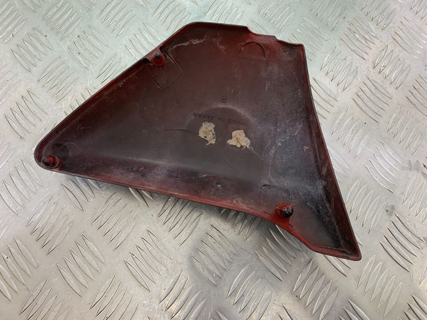 KAWASAKI Z650 KZ650 RIGHT SEAT PANEL YEAR 1979-1980 (CMB1023)