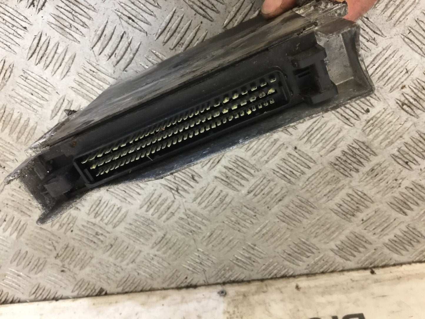 TRIUMPH 955i SPRINT ST ECU YEAR 1999-2004 (STOCK 735)