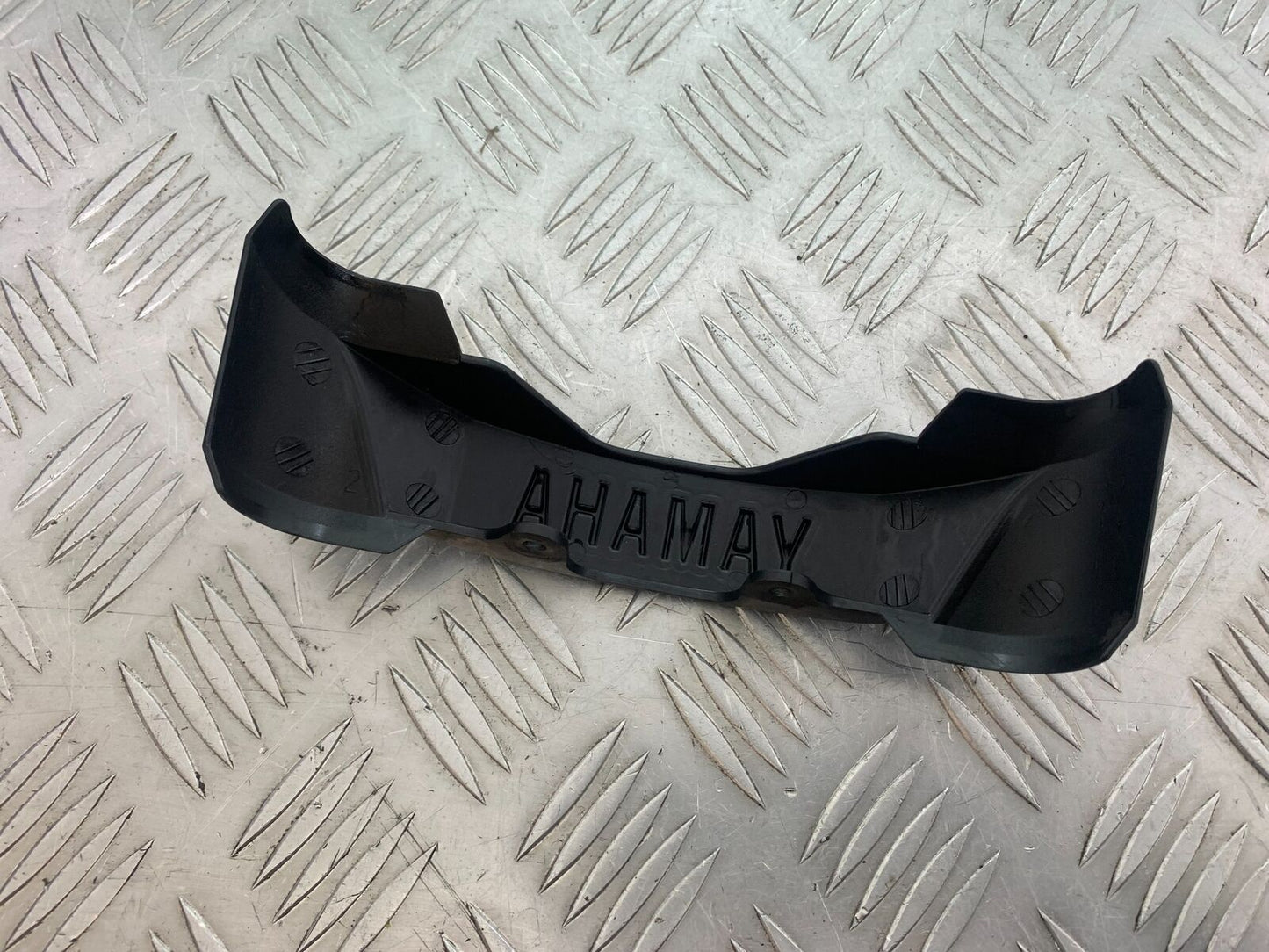 YAMAHA YBR125 YBR 125 LOWER YOKE COVER YEAR 2005-2007 (CMB1109)