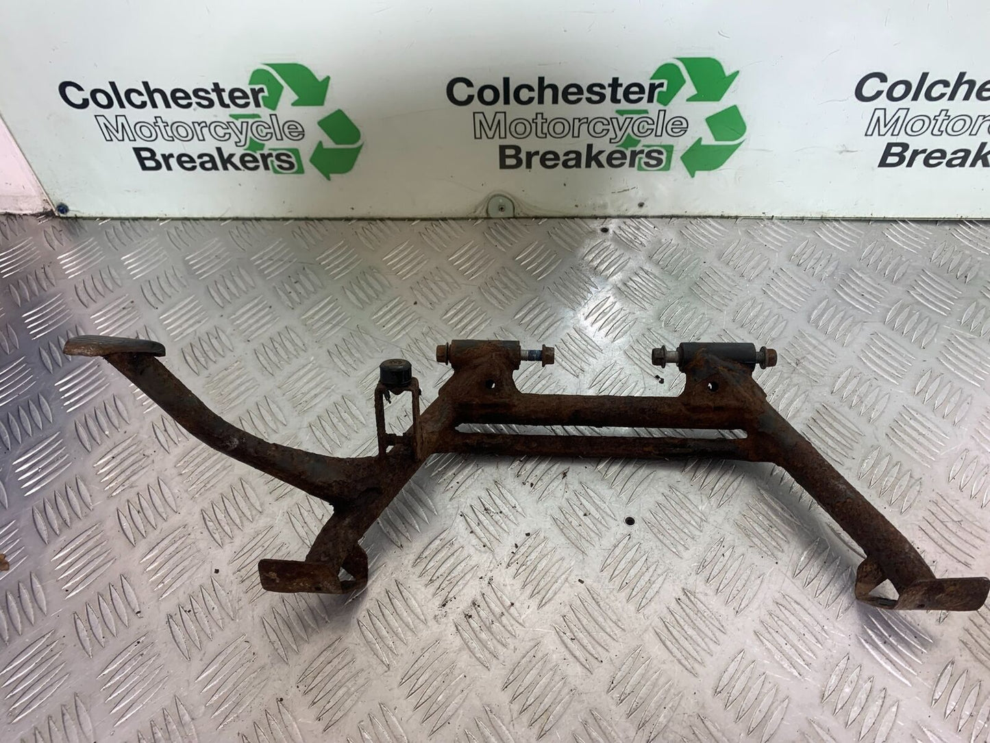 SUZUKI AN400 AN 400 BURGMAN CENTER STAND YEAR 2017-2024 (CMB1118)