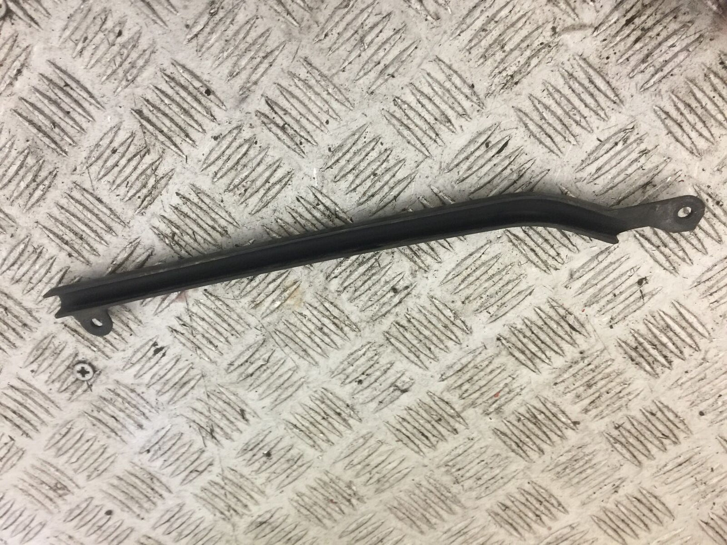 TRIUMPH 595 DAYTONA BACK BRAKE LINE COVER YEAR 1997-1998 (STOCK 691)
