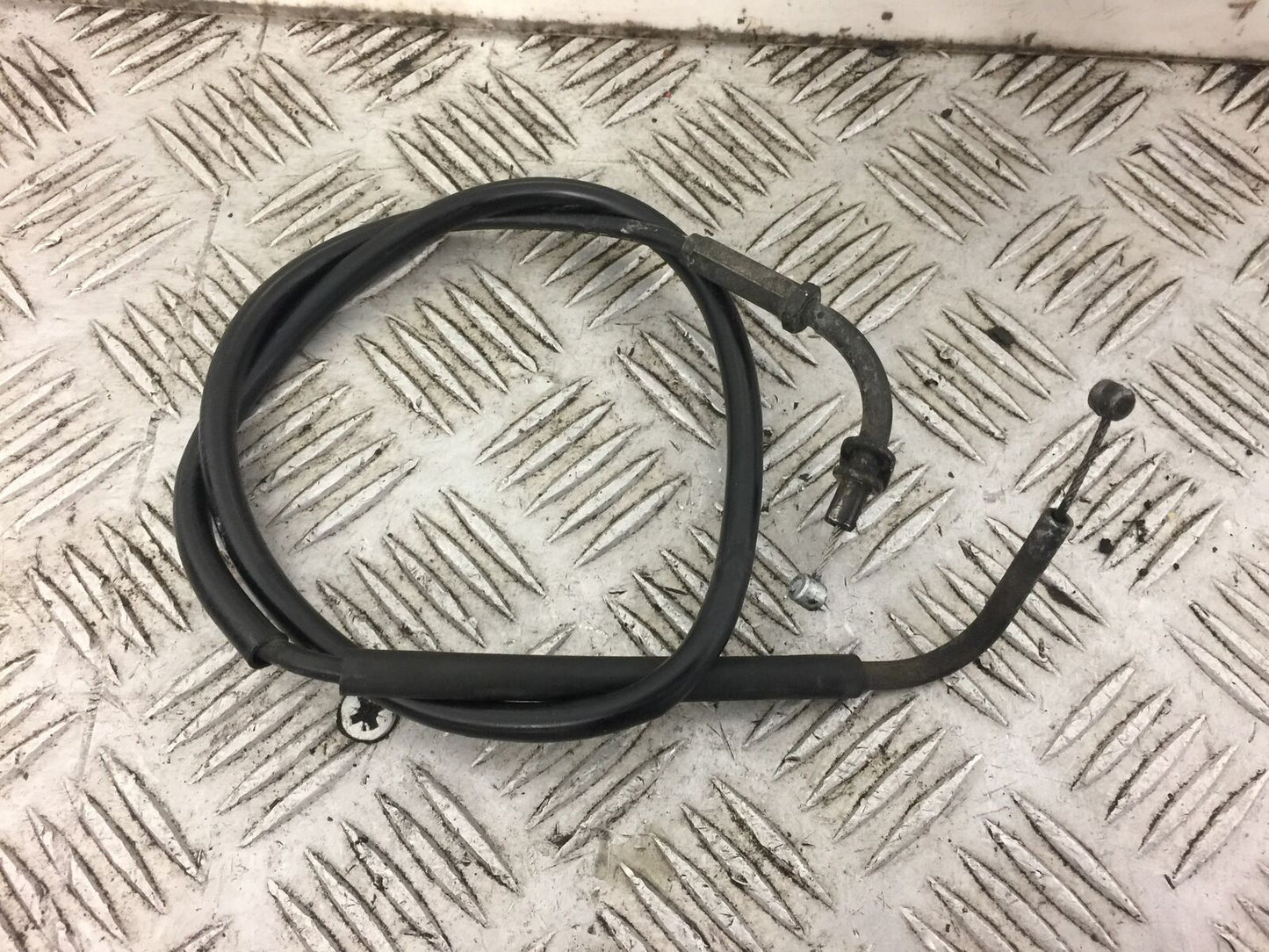 SUZUKI GSF1200 GSF 1200 BANDIT MK2 CHOKE CABLE YEAR 2003 STOCK 410