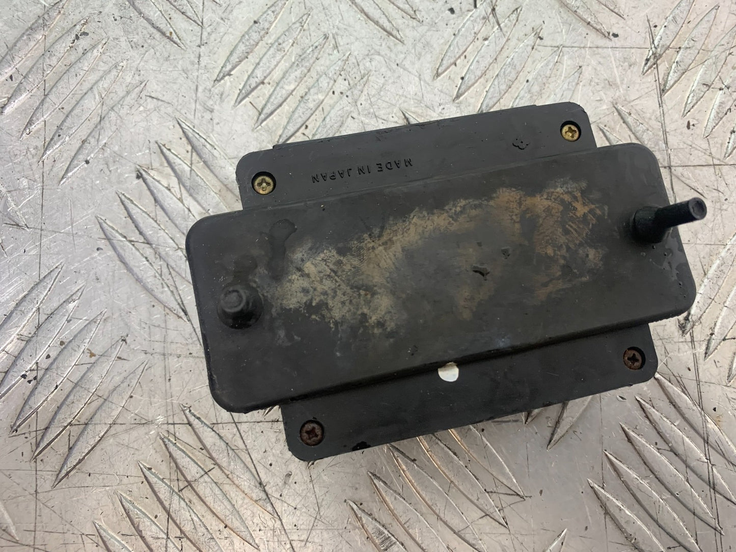 KAWASAKI ZX9R ZX9 C FUSE BOX YEAR 1998-99 (CMB1213)