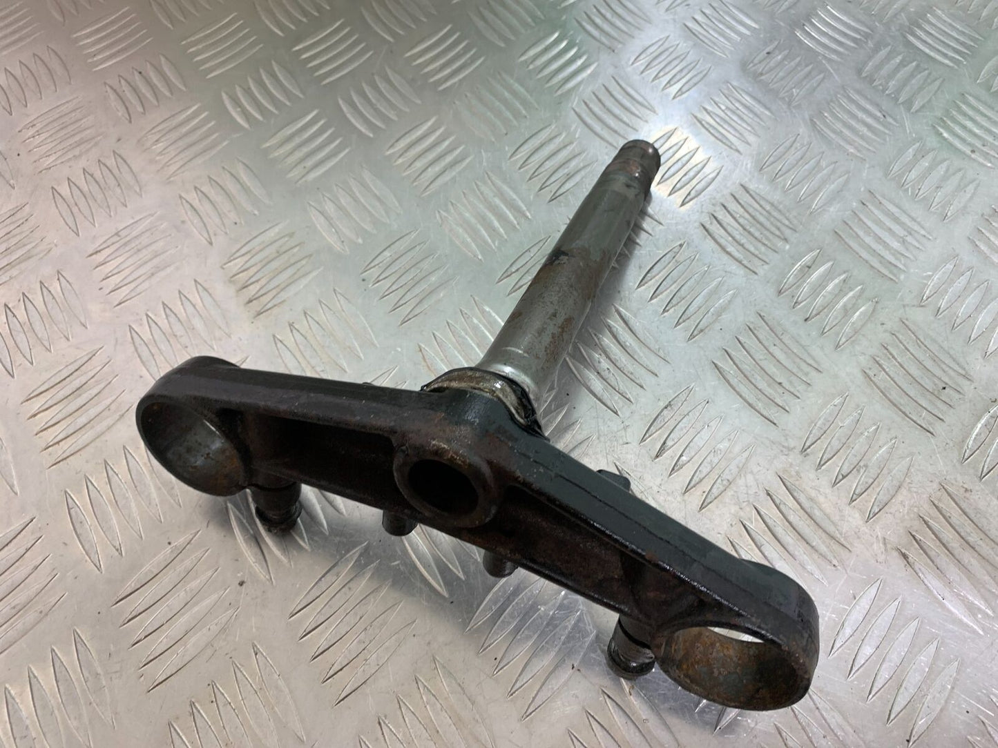 HONDA VFR800 VFR 800 V-TEC BOTTOM YOKE YEAR 2002 -09 (CMB1012)