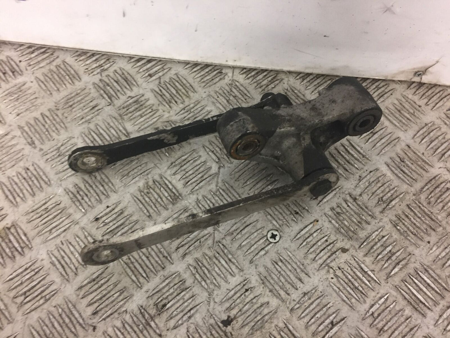 KAWASAKI ZX6R ZX6 J REAR SHOCK LINKAGE YEAR 2000
