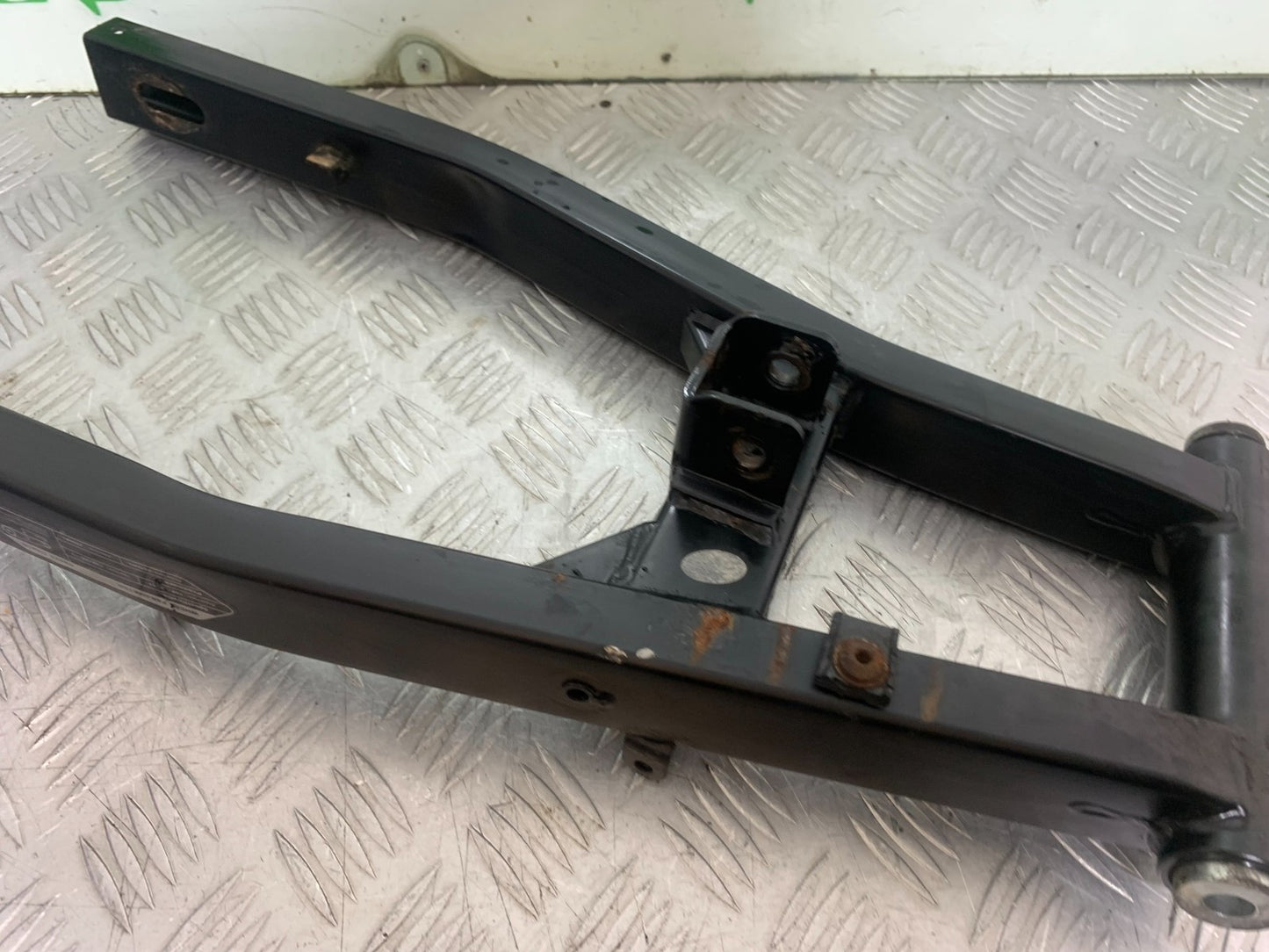 SINNIS TERRAIN 125 SWINGARM YEAR 2017-2020 (CMB1241)
