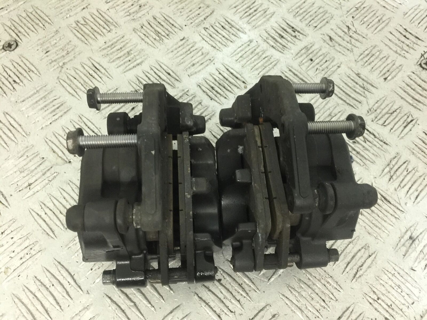 KAWASAKI NINJA 650 FRONT BRAKE CALIPERS YEAR 2021 (STOCK 805)