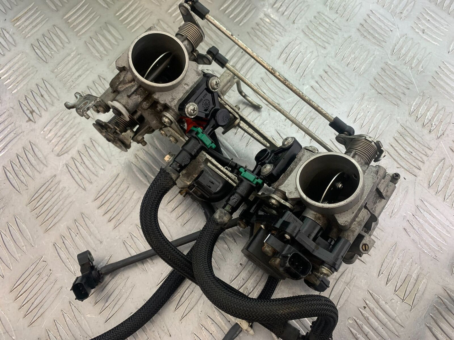 SUZUKI DL 650 V-STROM THROTTLE BODIES YEAR 2020 (CMB1117)