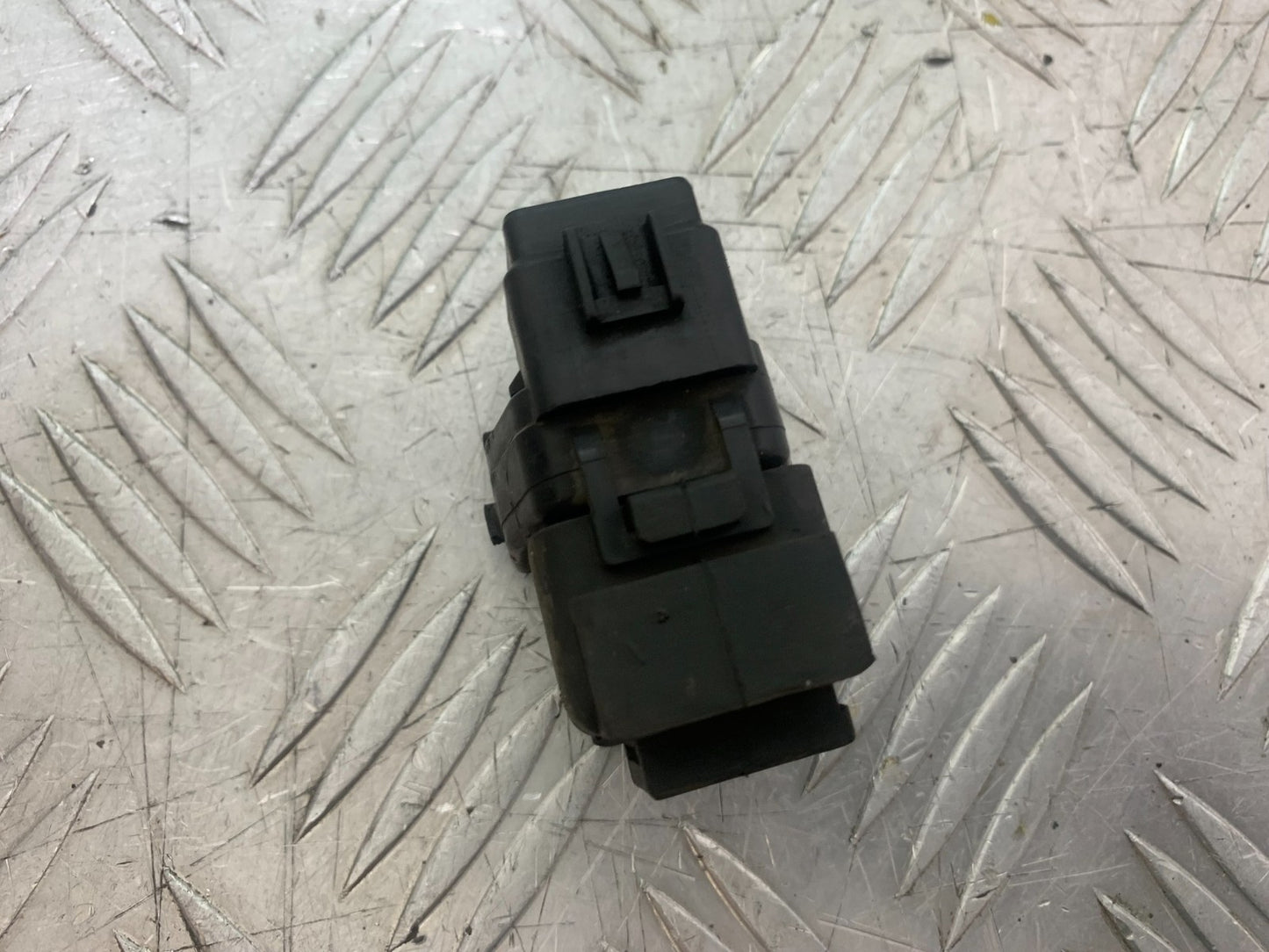 SUZUKI GSXR750 GSXR 750 K4 K5 STARTER SOLENOID 2004-2005 (CMB1319)