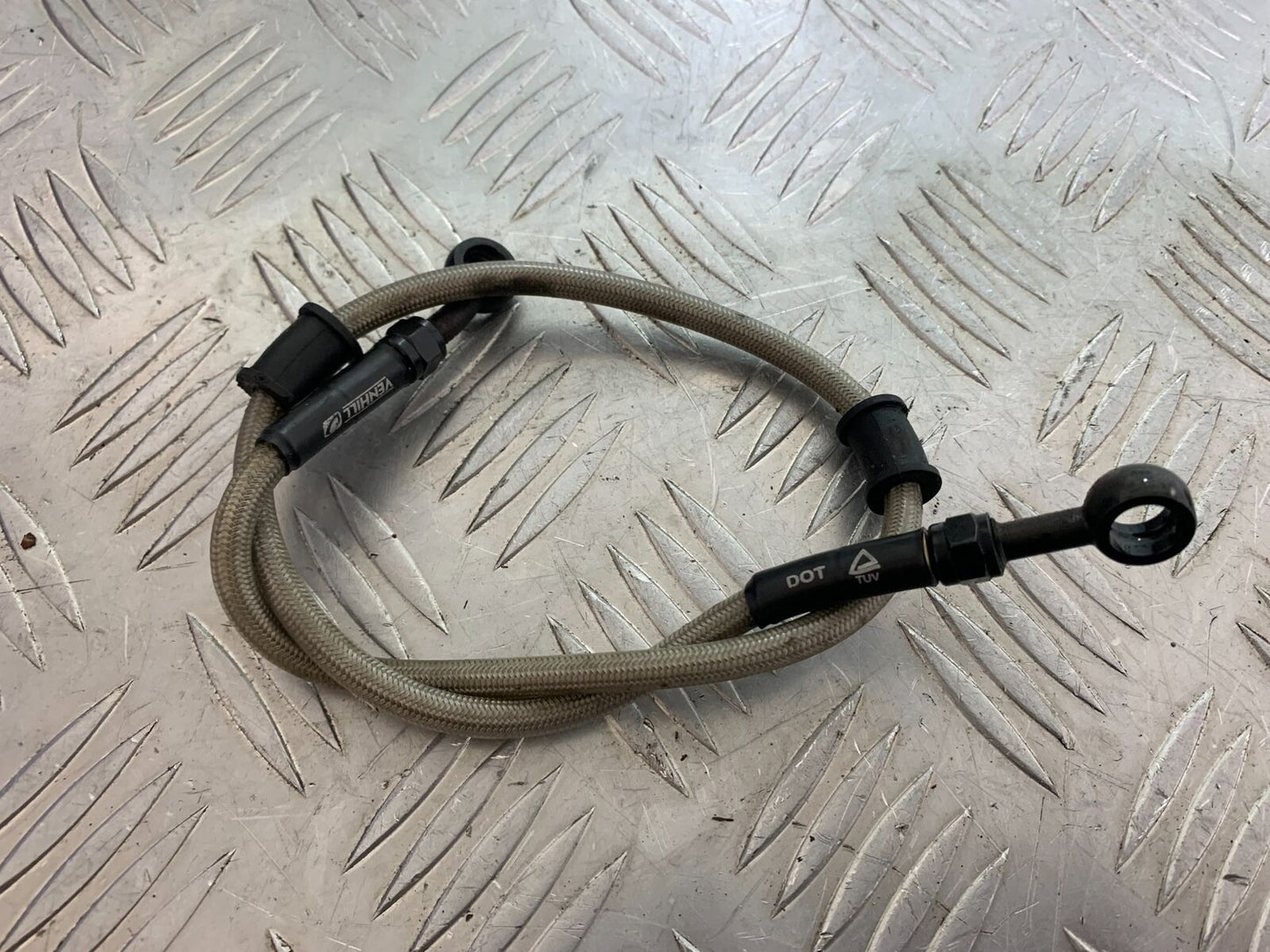 HONDA CBR 929 RRY FIREBLADE REAR BRAIDED BRAKE LINE YEAR 2000-01 (CMB1094)