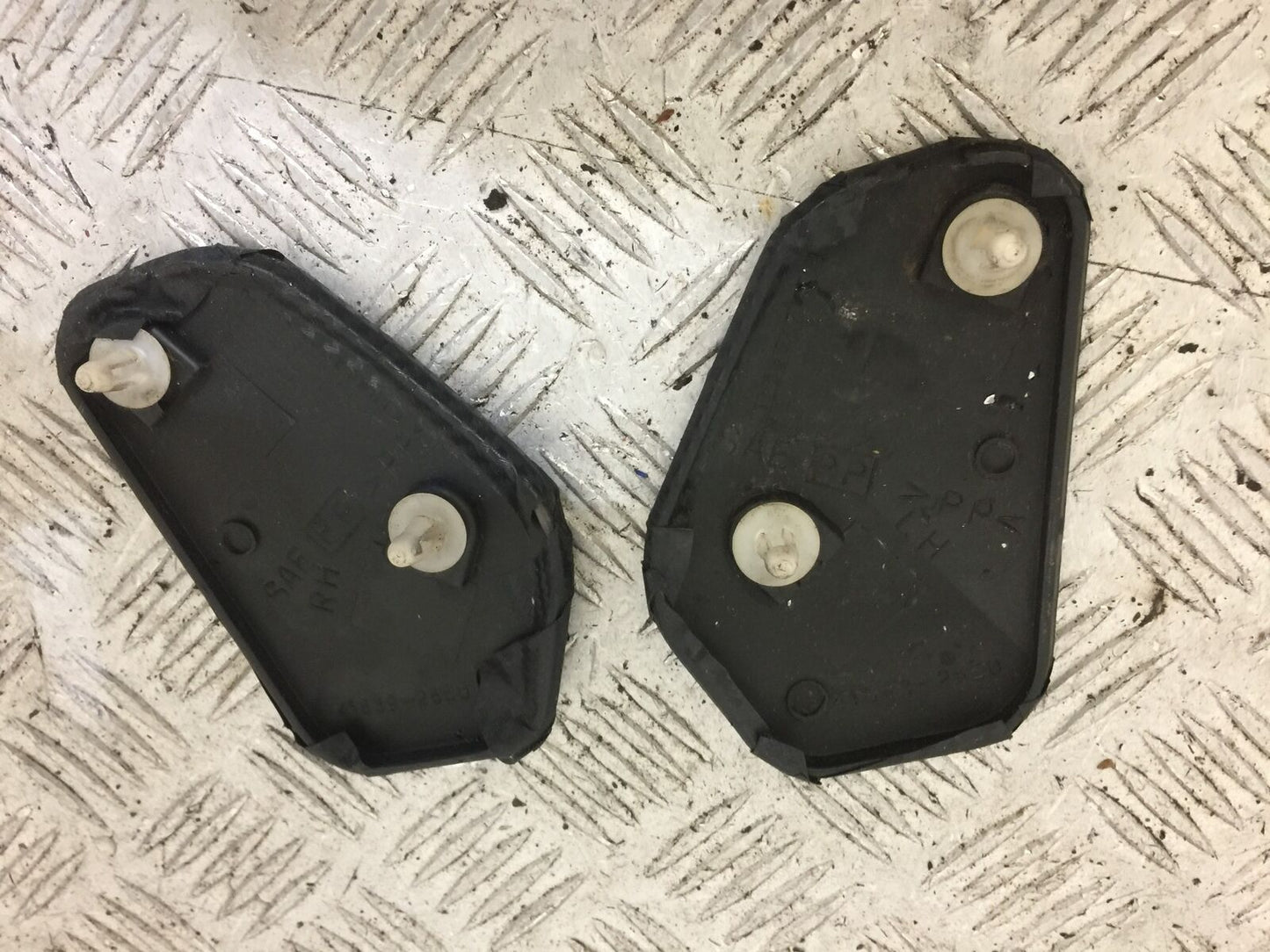 SUZUKI GSF600 GSF 600 BANDIT FRAME COVERS YEAR 1997 (STOCK 687)