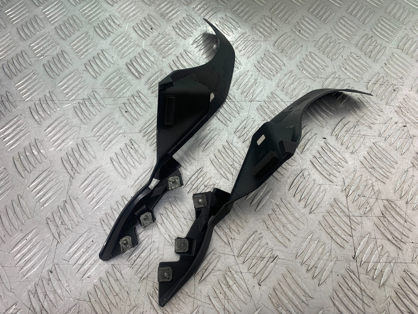 BMW K1300 S K 1300 S LEFT AND RIGHT TOP FAIRING INFILLS YEAR 2009-16 (CMB1216)