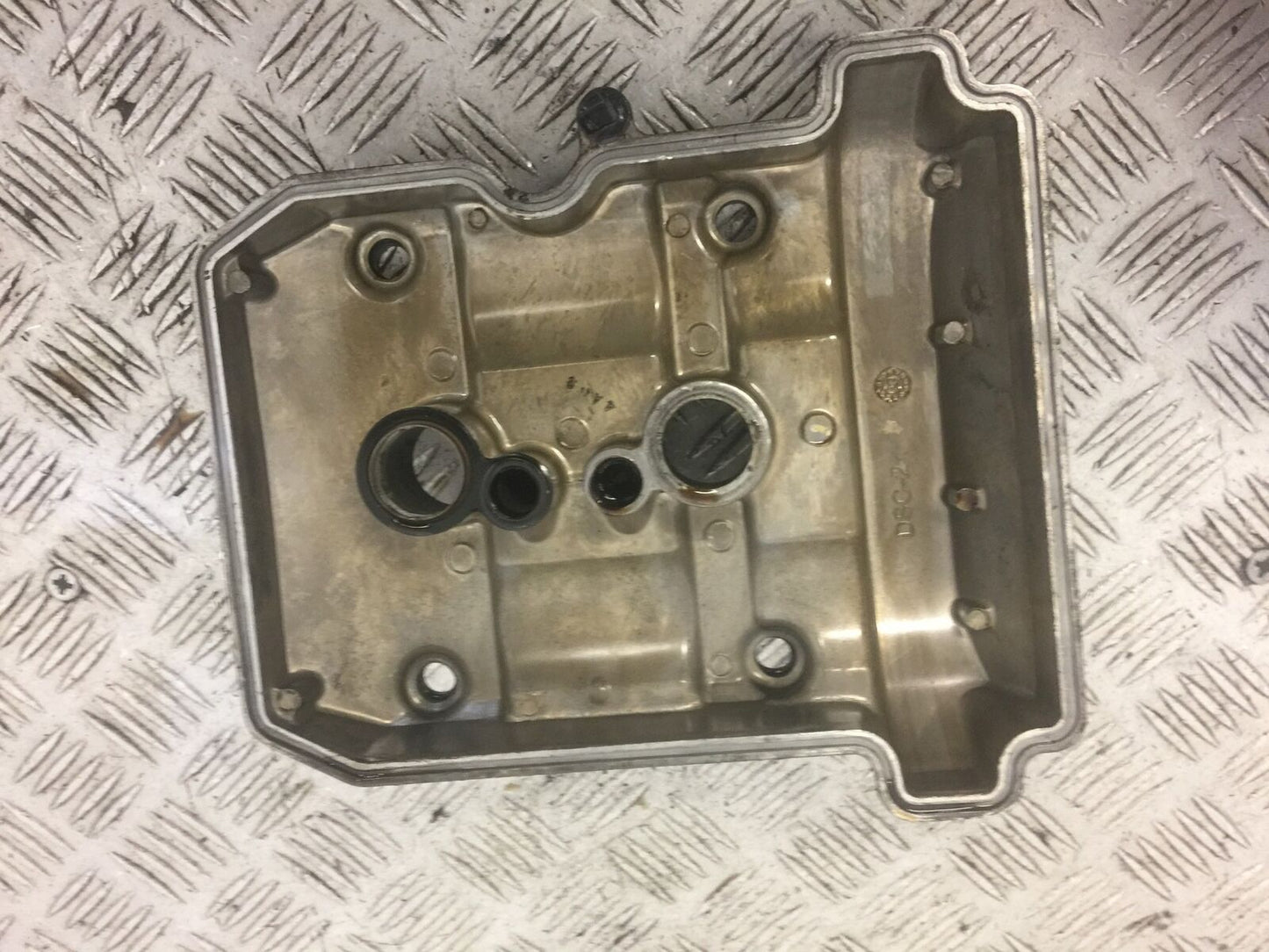 KAWASAKI NINJA 300 EX300 ROCKER COVER YEAR 2017 (STOCK 492)