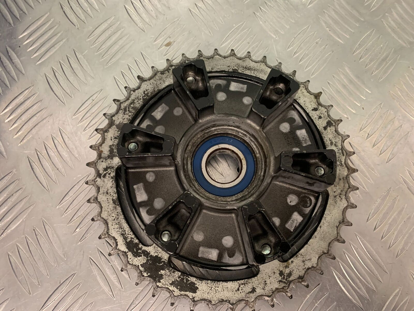 YAMAHA XJ6 XJ6-S REAR SPROCKET CARRIER YEAR 2009-2015 (STOCK 991)
