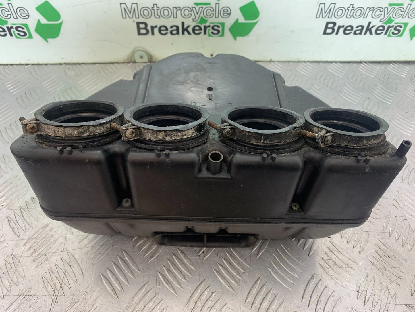 YAMAHA YZF1000 THUNDERACE AIRBOX YEAR 1997-2000 (CMB1204)