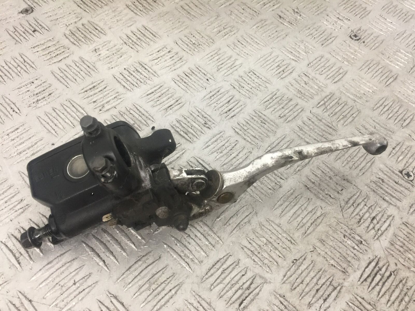 HONDA CBF600 CBF 600 FRONT MASTER CYLINDER YEAR 2004 -07 (STOCK 909)