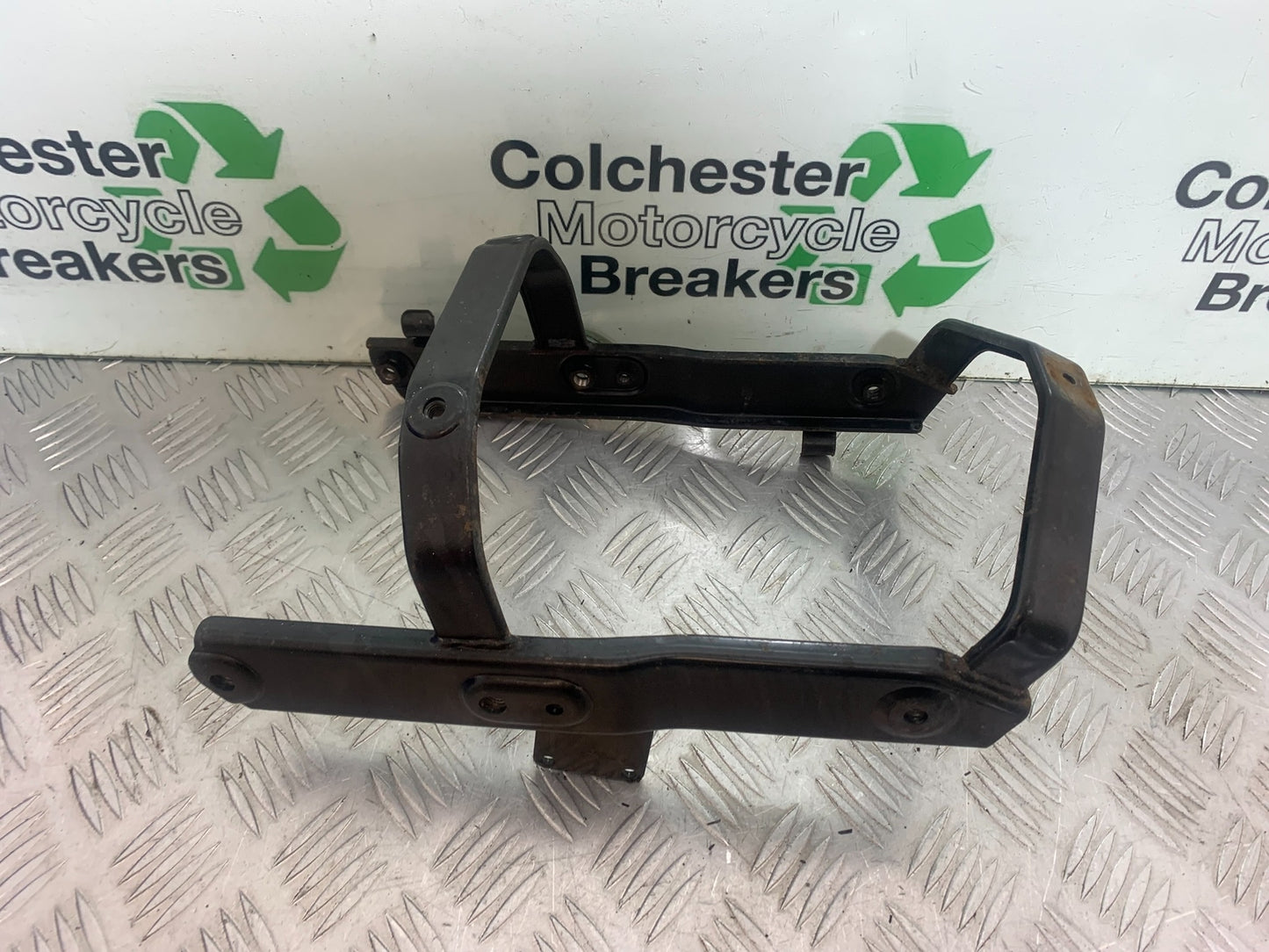 HONDA VTX1300 S-6 REAR MUDGUARD BRACKET YEAR 2004-09 (CMB1159)