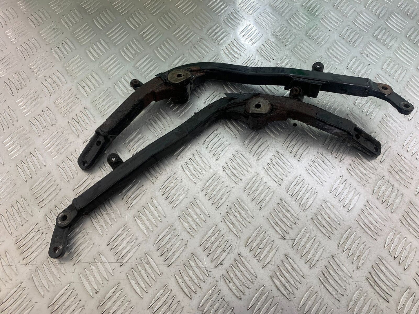 YAMAHA FJ1100 FJ 1100 FRAME RAILS YEAR 1984-1985 (CMB1101)