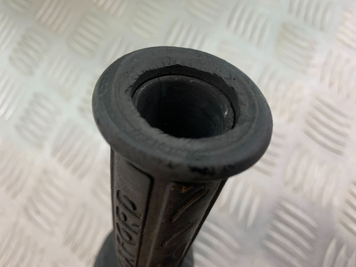 KAWASAKI ZX12R ZX12 R THROTTLE TWIST GRIP YEAR 2000-01 (CMB1038)