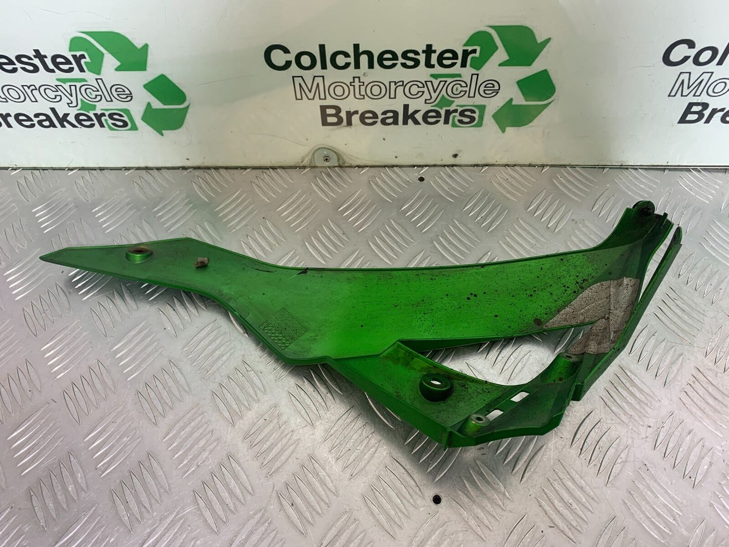 KAWASAKI Z300 ER300 RIGHT BELLYPAN YEAR 2016-2018 (CMB1056)