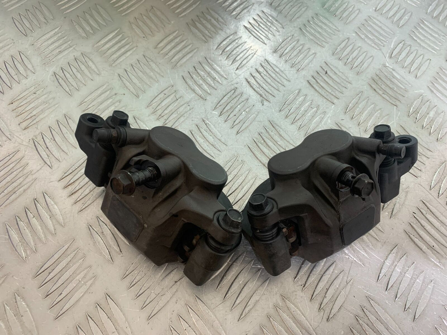 YAMAHA XJ6 XJ6-S FRONT BRAKE CALIPERS YEAR 2009-2015 (CMB1070)